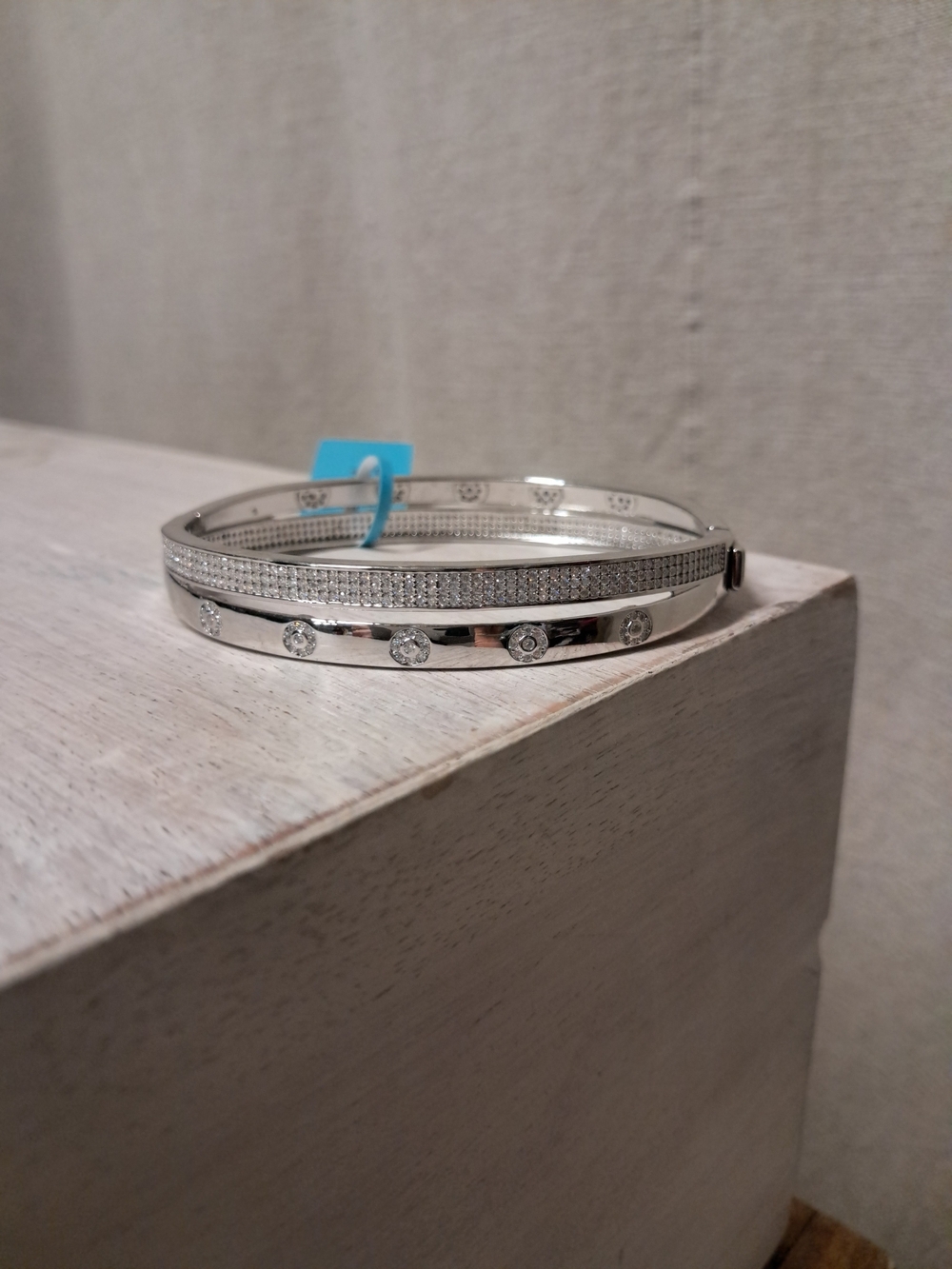 2.83 CTW D Color VVS Moissanite 925 Silver Split-Band Station Bangle NWT